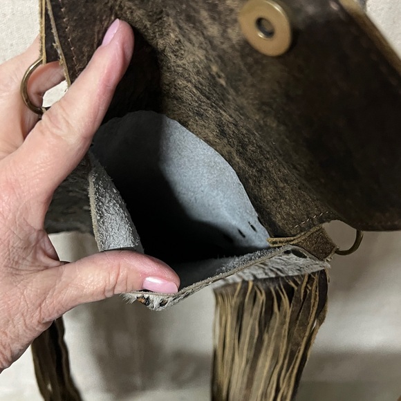 Keep It Gypsy Cowhide Fringe Crossbody Bag and wallet - Picture 8 of 11